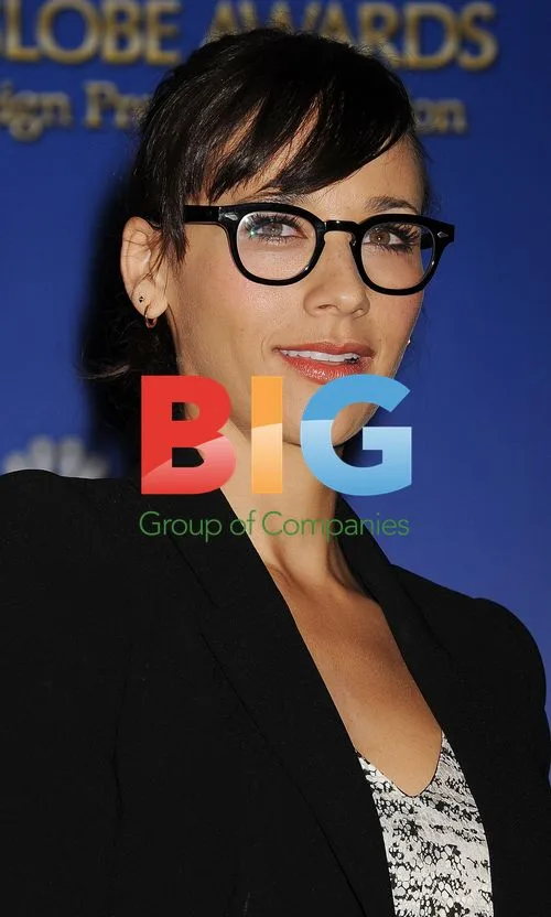 Rashida Jones at Golden Globe Nominations