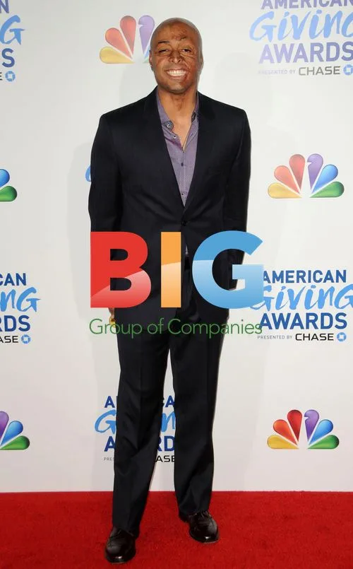 J.R. Martinez at American Giving Awards