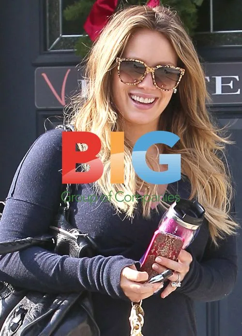 Hilary Duff Leaving Pilates Class