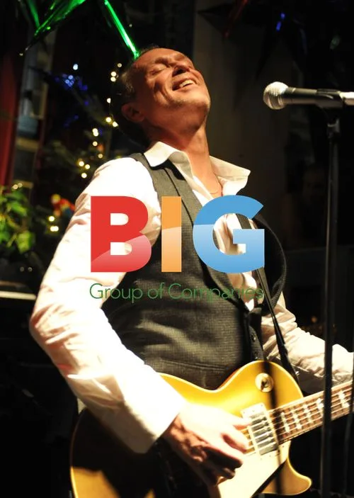 Gary Kemp and Guy Chambers Perform at Xmas Party