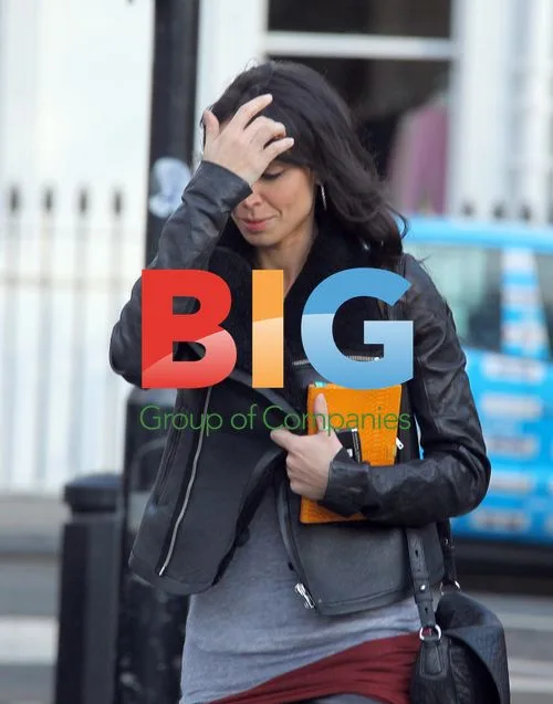 Christine Bleakley Struggles to Park Her Range Rover Evoque