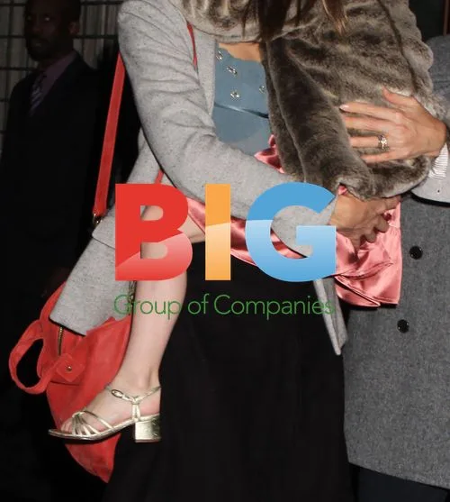 Katie Holmes and Tom Cruise out with Suri in NYC