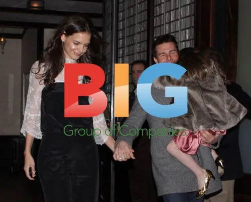 Katie Holmes Celebrates 33rd Birthday