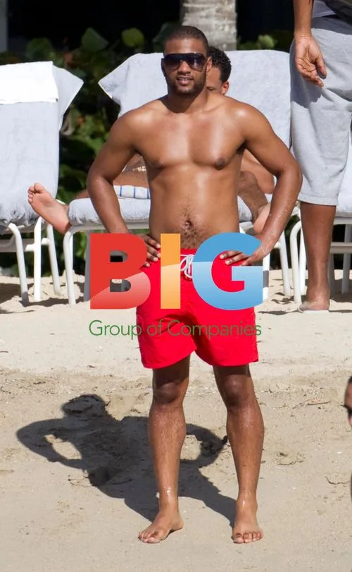 JB Gill and girlfriend Chloe Tangney on Caribbean vacation