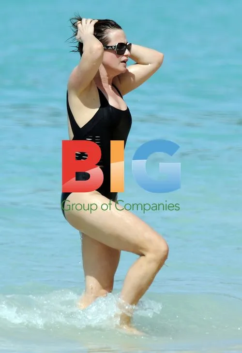 Emma Forbes Swims in Caribbean