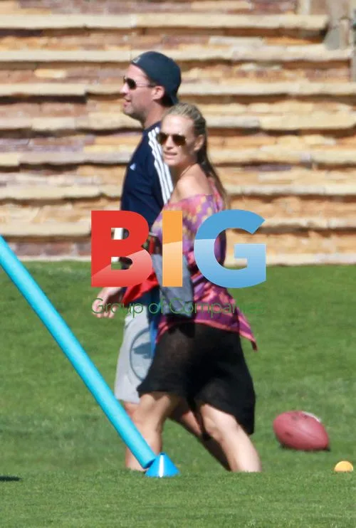Molly Sims on Beach Vacation in Cabo