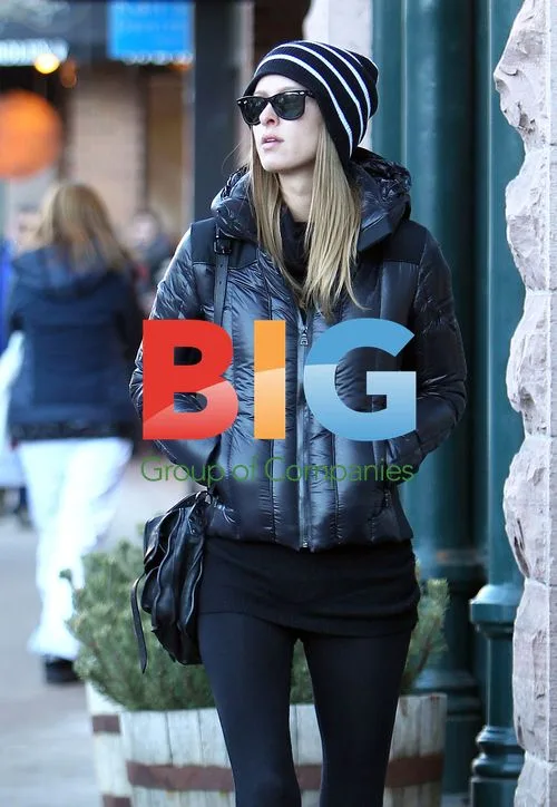Nicky Hilton and Kathy Hilton Window Shopping in Aspen