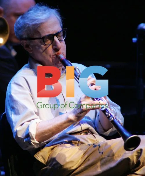 Woody Allen Performs with Jazz Band