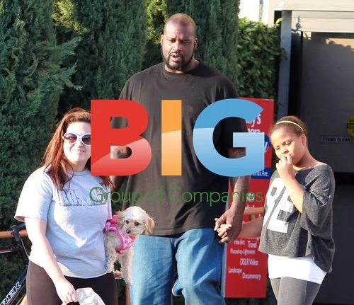 Shaquille O'Neal Christmas Shopping with Kids