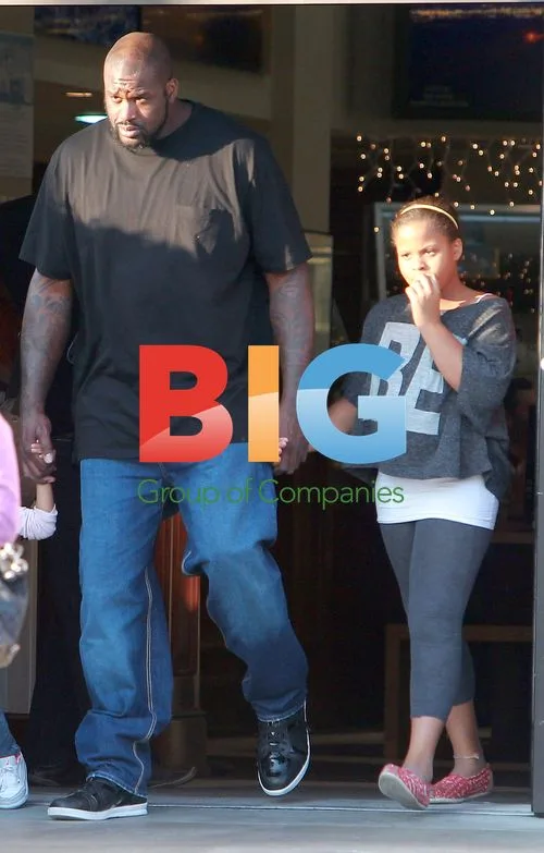 Shaquille O'Neal Christmas Shopping
