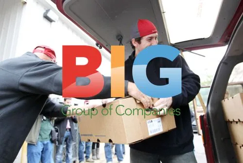 David Freese Assists with Food Drive