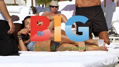 Models Claudia Galanti, Aida Yespica, and Natalie Bush on Miami Beach