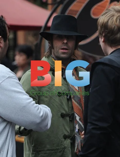 Liam Gallagher Shopping in London