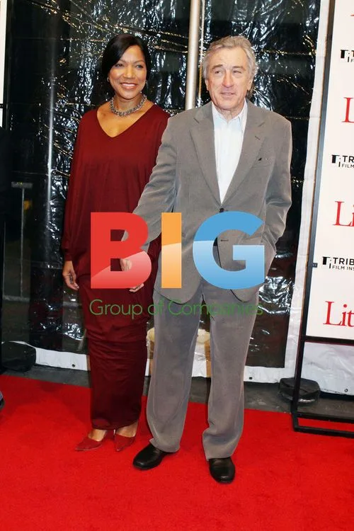 Robert DeNiro and Grace Hightower Welcome Baby