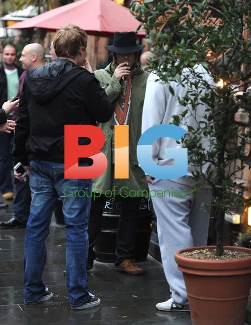 Liam Gallager Shopping in London