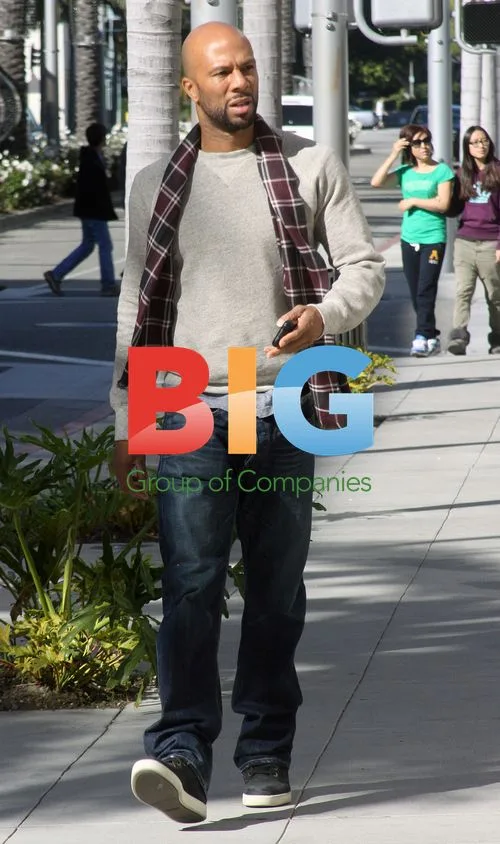 Common Christmas Shopping in Beverly Hills