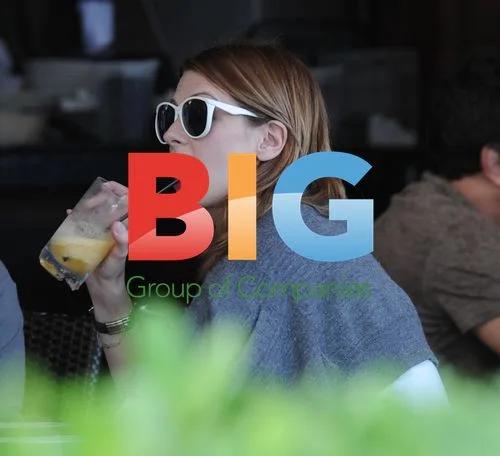 Mischa Barton Lunch in Miami