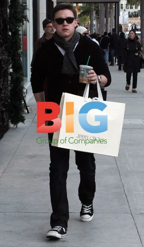 Jesse McCartney relaxes with coffee in LA