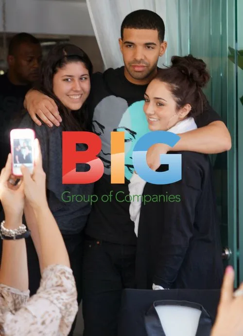 Drake Poses with Fans in LA