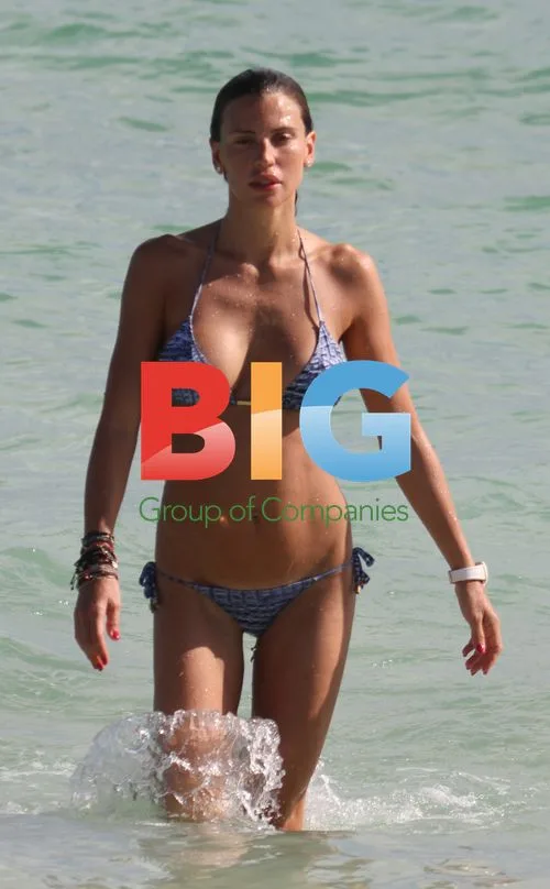 Claudia Galanti Enjoys Miami Beach