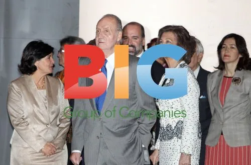 Queen Sofa and Royals Lunch with Politicians