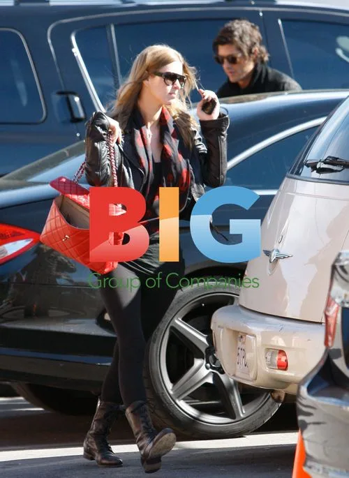 Nicky Hilton and Brandon Davis Shopping