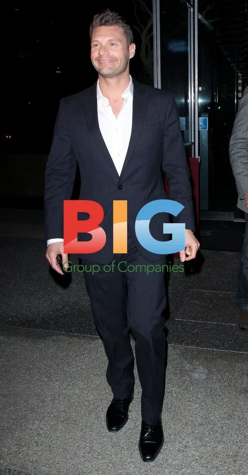 Ryan Seacrest Leaving Boa Steakhouse
