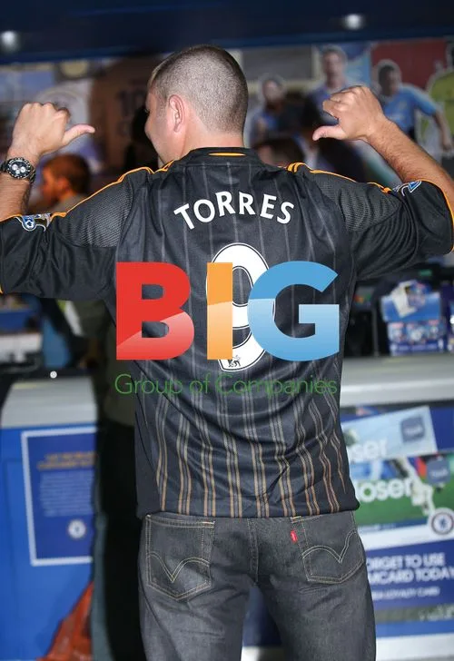 Chelsea Fans with Fernando Torres