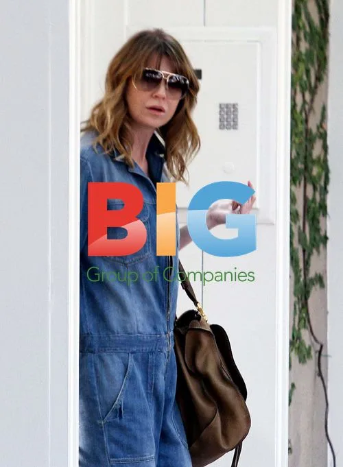 Ellen Pompeo Shops in West Hollywood