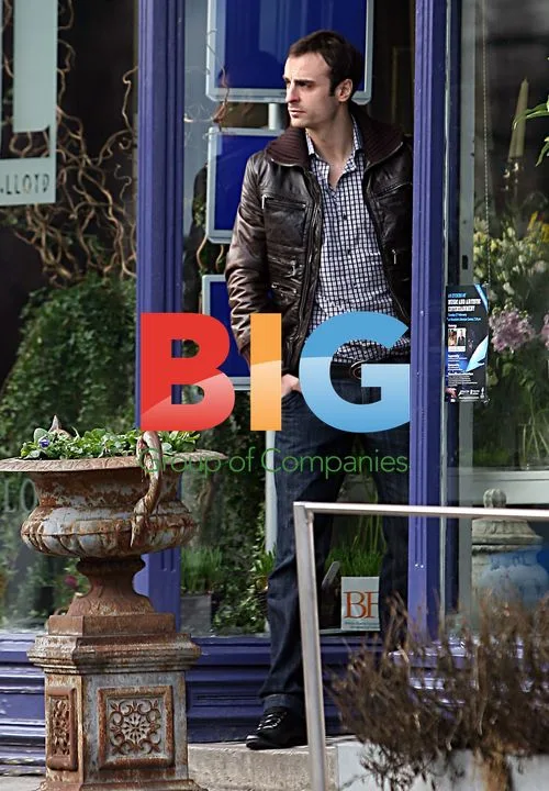 Dimitar Berbatov visits florist in Wilmslow