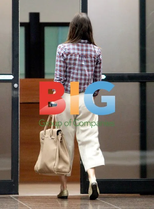 Jessica Biel Leaves Beverly Hills Medical Building