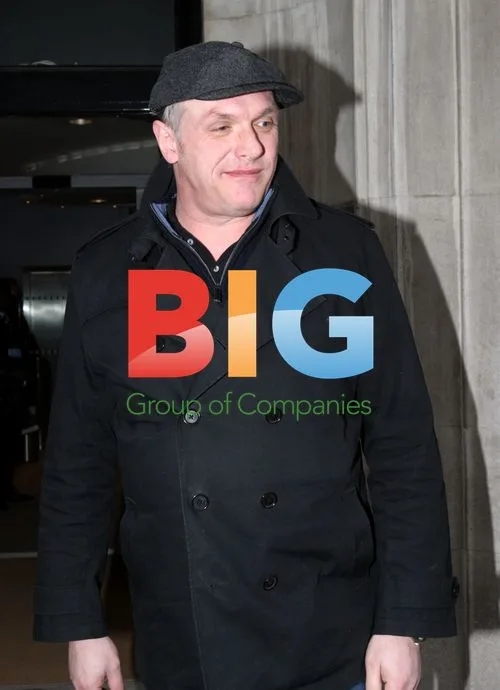 Greg Davies Leaving Radio Studio