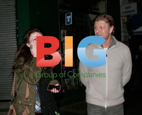 Sean Bean spotted with mystery girl