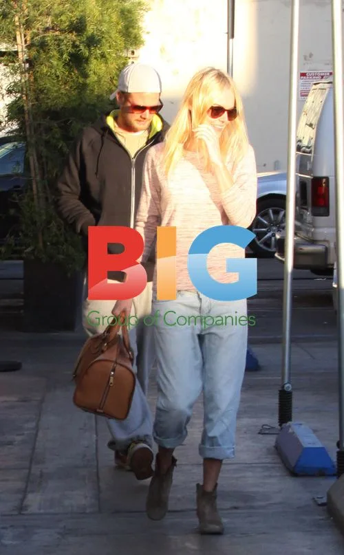 Kate Bosworth and Alexander Skarsgard spotted on lunch date