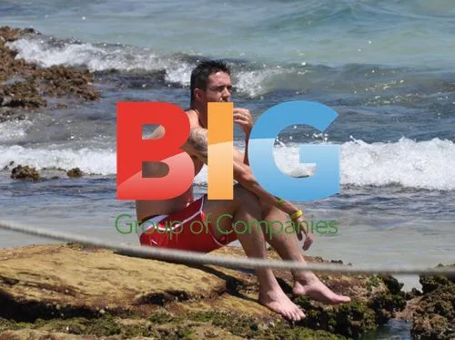 Kevin Pietersen Relaxing on Bondi Beach