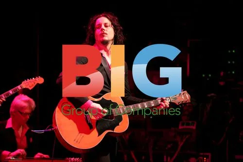 Wanda Jackson with Jack White and Band