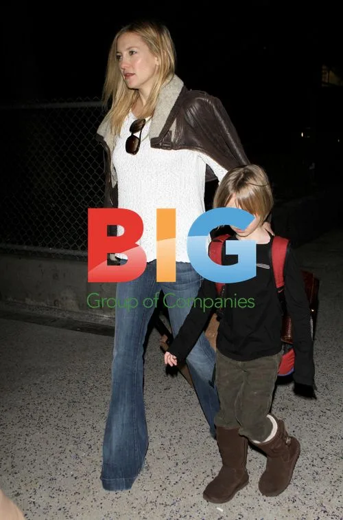 Kate Hudson and Son Arrive at LAX