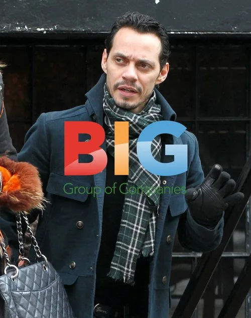 Marc Anthony leaving NYC restaurant