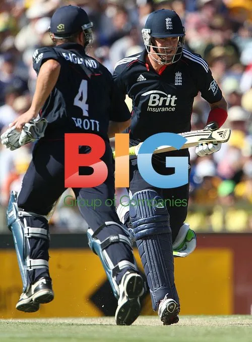 Kevin Pieterson at WACA Cricket Match