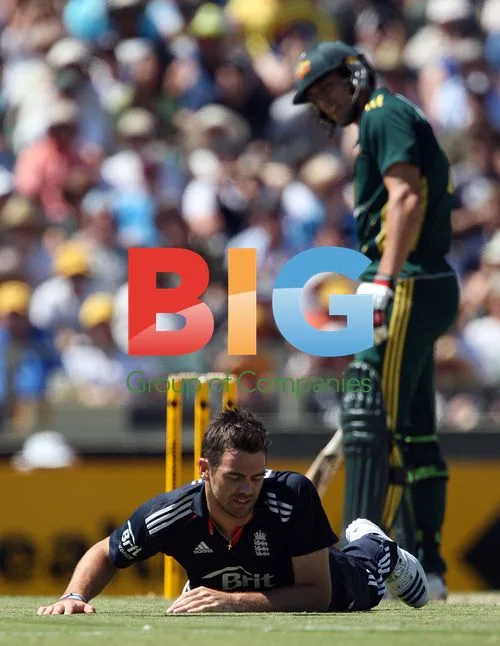 James Anderson at Australia v England Cricket Test