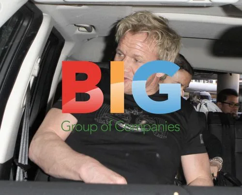 Gordon Ramsay and Wife Tana Arrive at LAX
