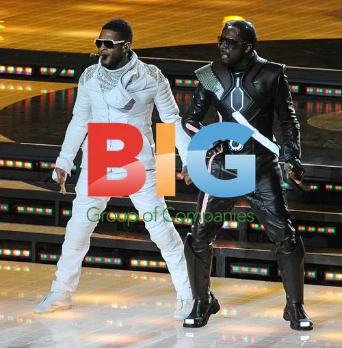 Usher and Will.I.Am at Super Bowl XLV