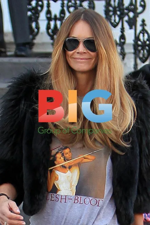Elle Macpherson Does School Run