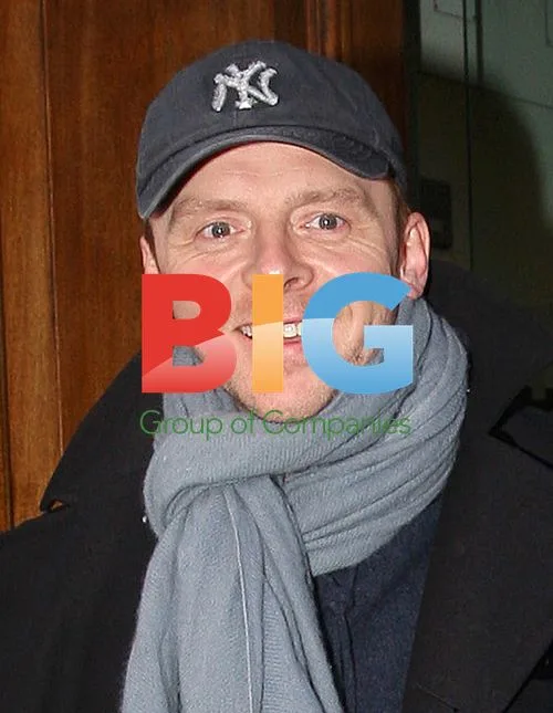 Simon Pegg leaves Radio 1 Studios