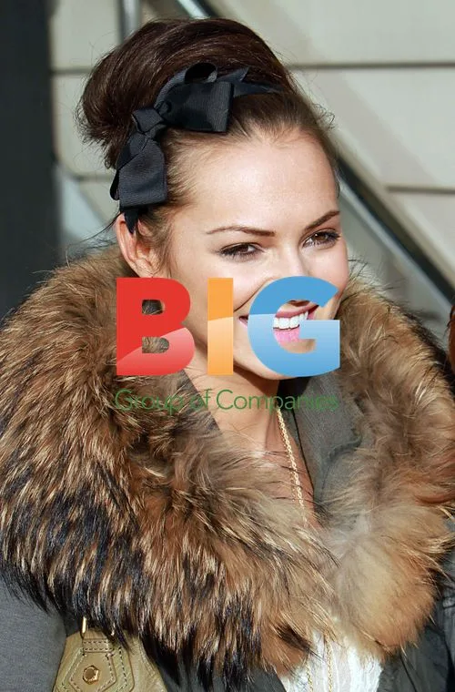 Kara Tointon and Artem Chigvintsev Shopping in Manchester