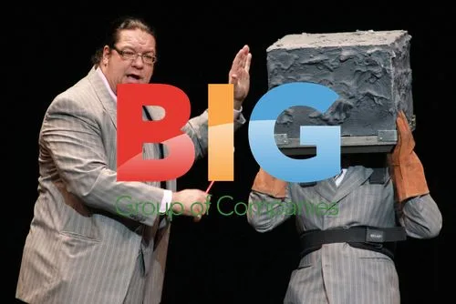 Penn and Teller perform at Hard Rock Live