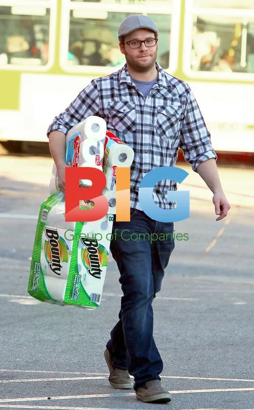 Seth Rogan Buying Toilet Paper