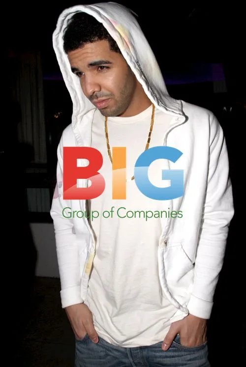 Drake Dines at Sur Restaurant