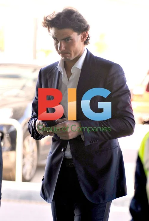 Rafael Nadal goes to lunch with girlfriend