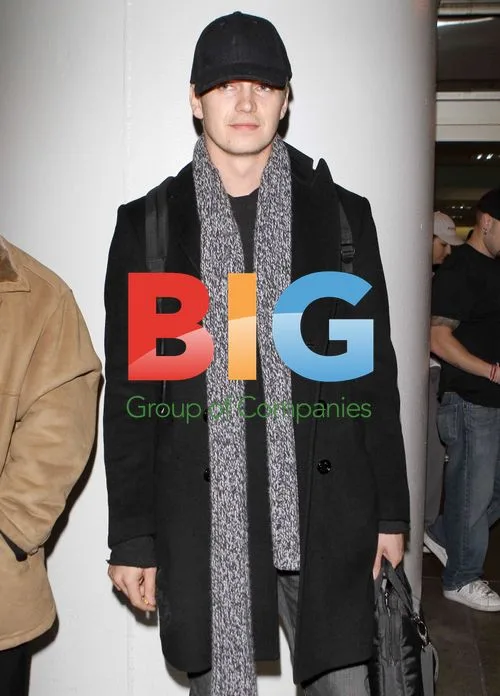 Hayden Christensen Arrives at LAX